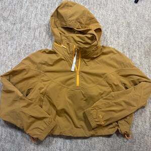 Lululemon Always Effortless Jacket Frontier Brown